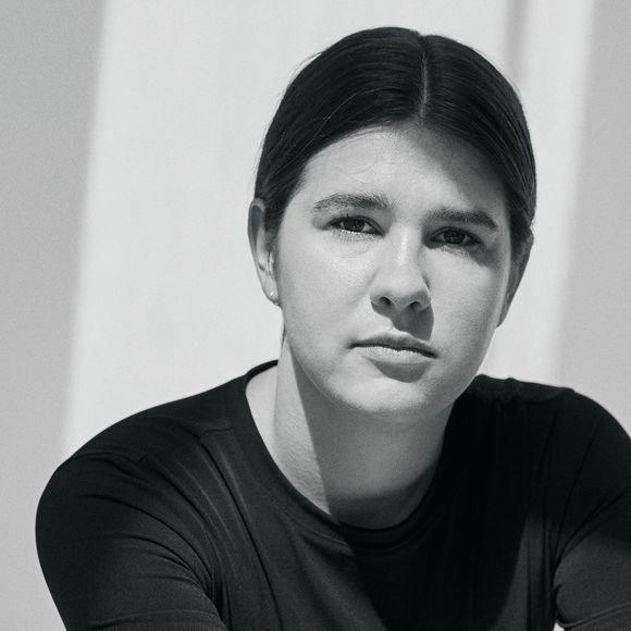 Meet your Posher, Steph - Picture 1 of 1